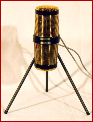 LE MICROPHONE 